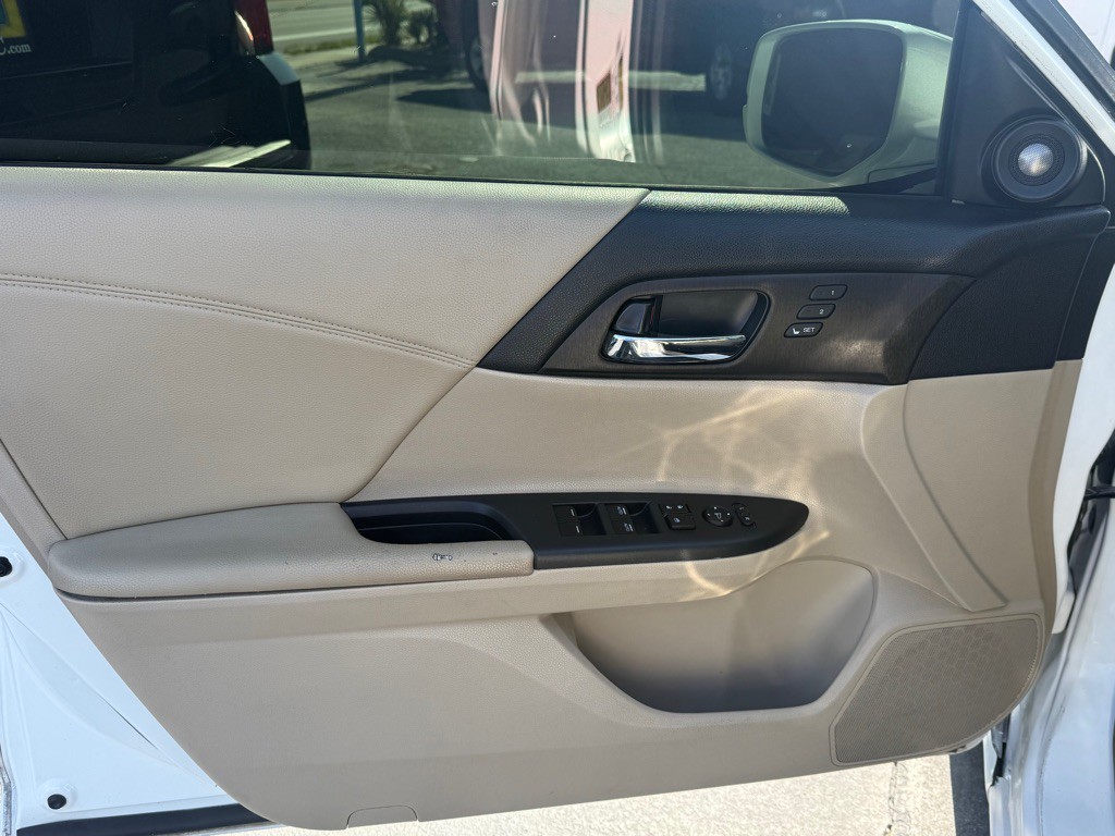 2014 Honda Accord Image 8