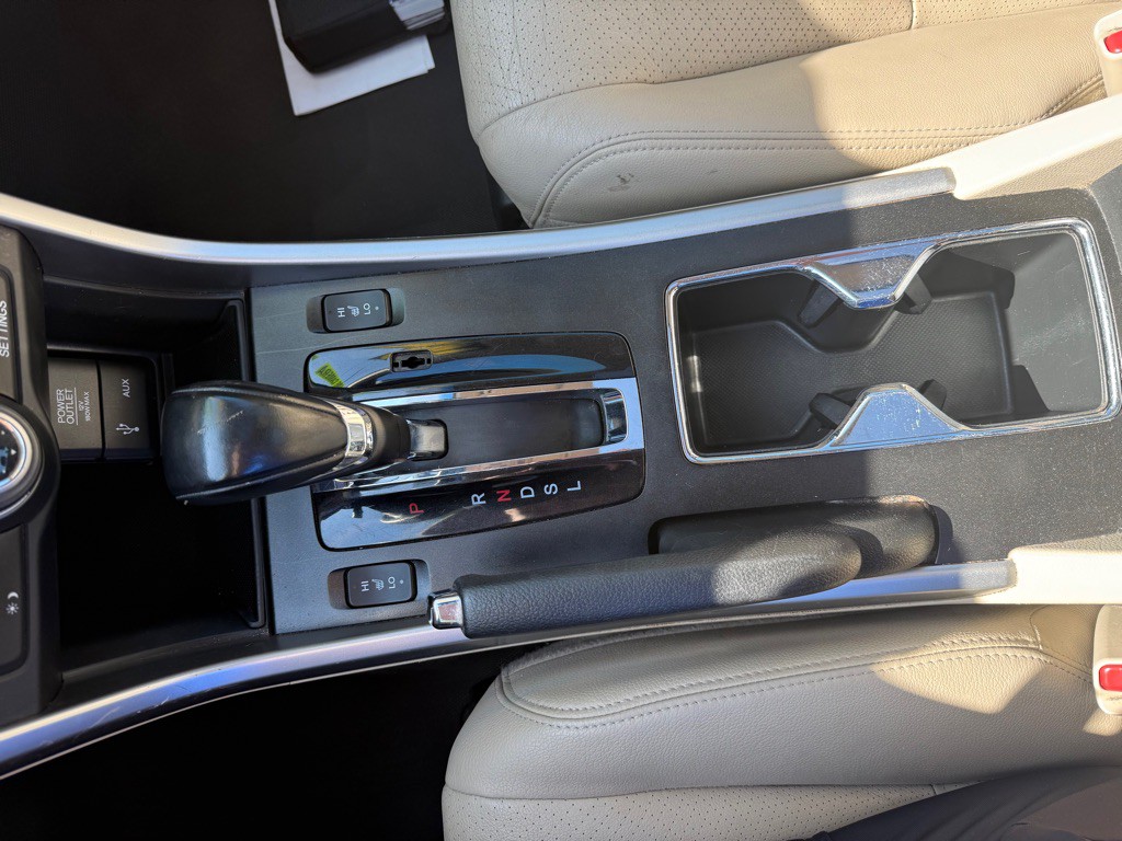 2014 Honda Accord Image 17