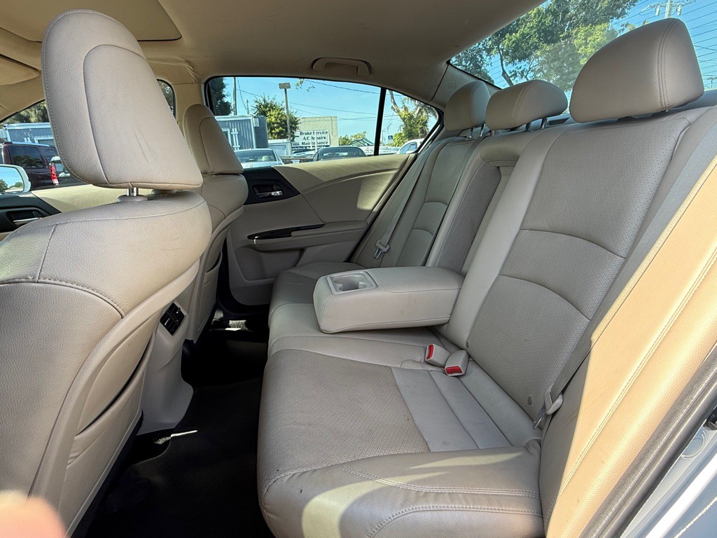2014 Honda Accord Image 23