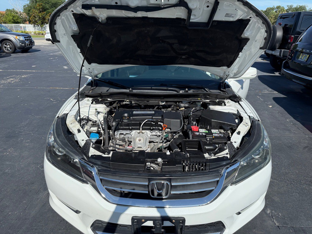 2014 Honda Accord Image 25