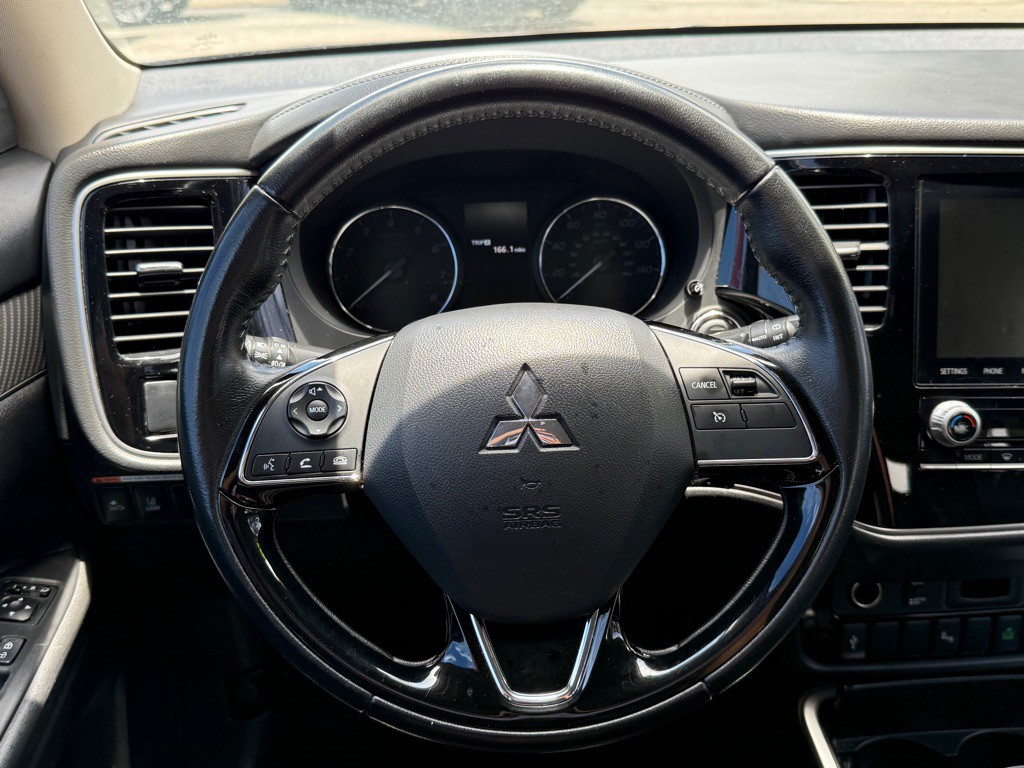 2020 Mitsubishi Outlander Image 13
