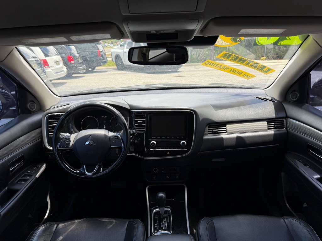2020 Mitsubishi Outlander Image 23