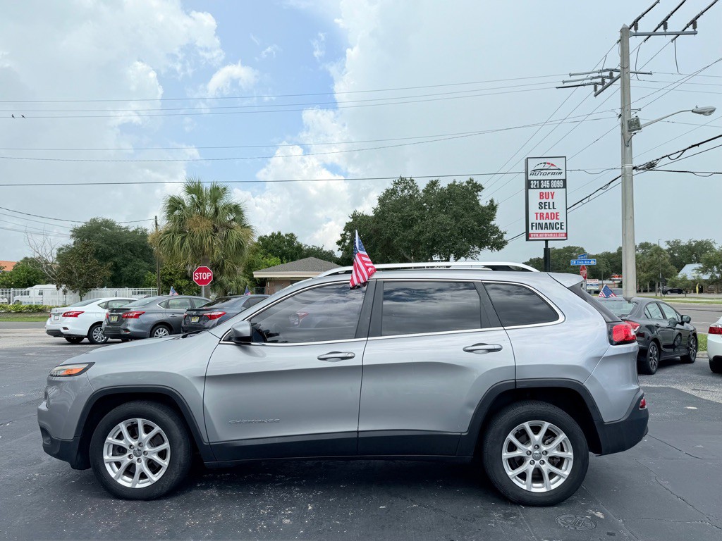 2016 Jeep Cherokee Image 3