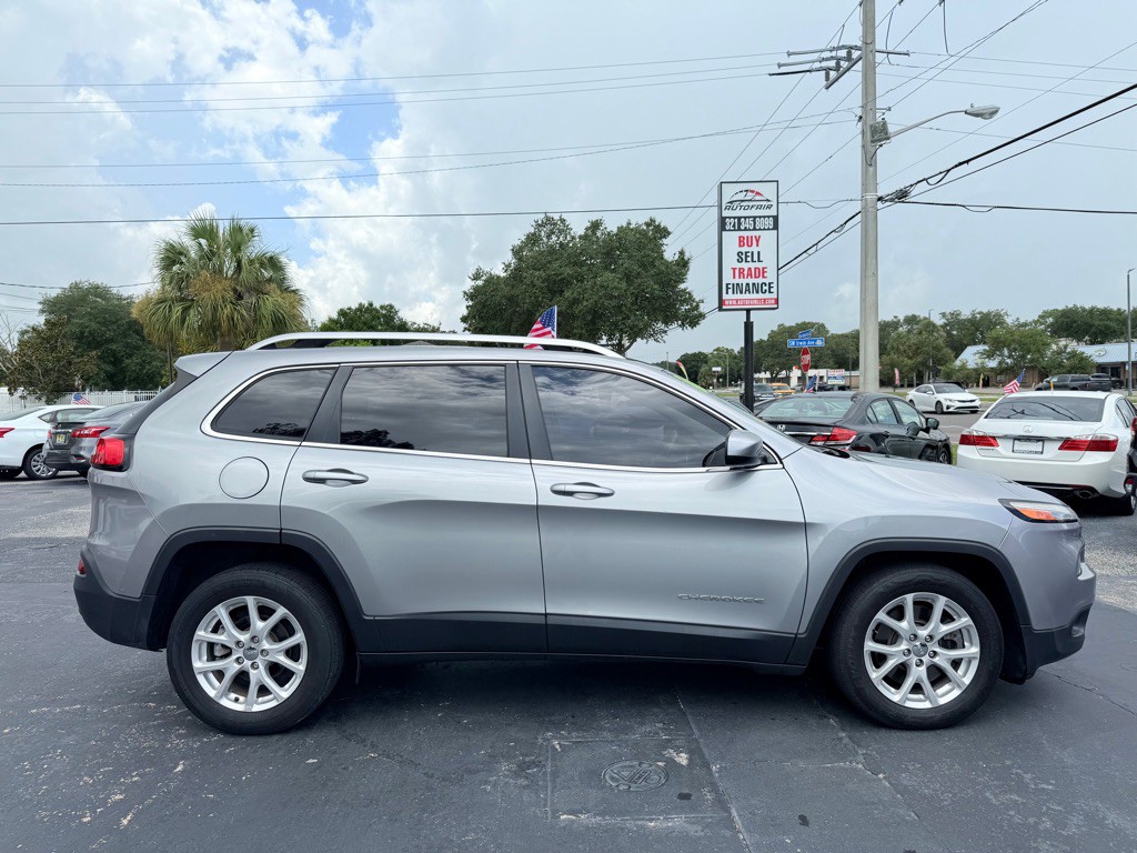 2016 Jeep Cherokee Image 4