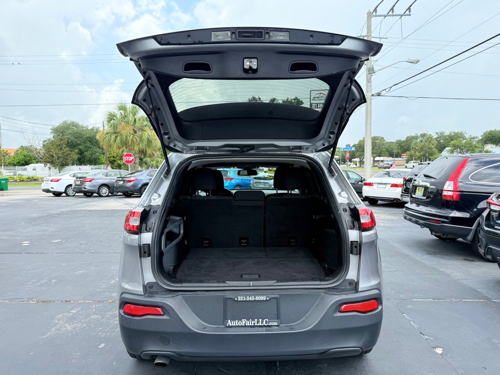 2016 Jeep Cherokee Image 6