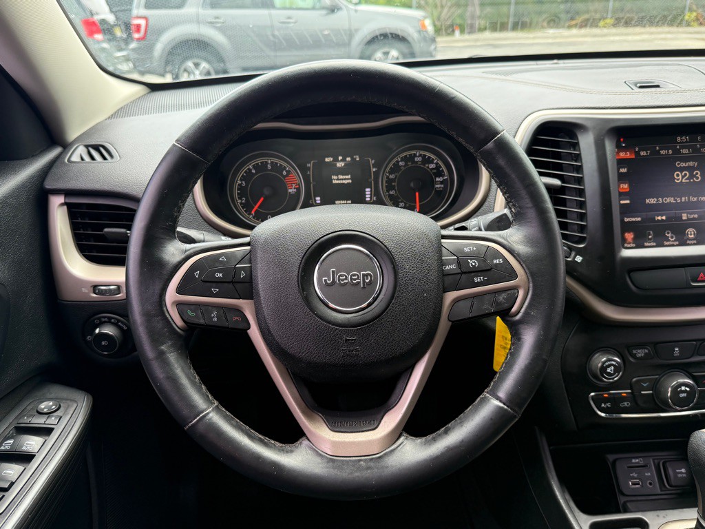 2016 Jeep Cherokee Image 13