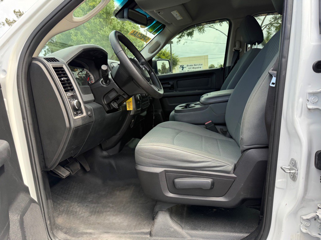 2016 RAM 1500 Image 9