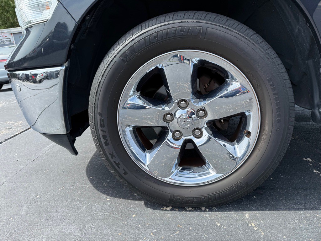2015 RAM 1500 Image 29
