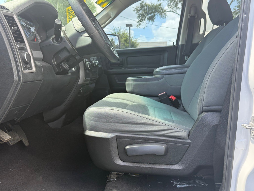 2014 RAM 1500 Image 9