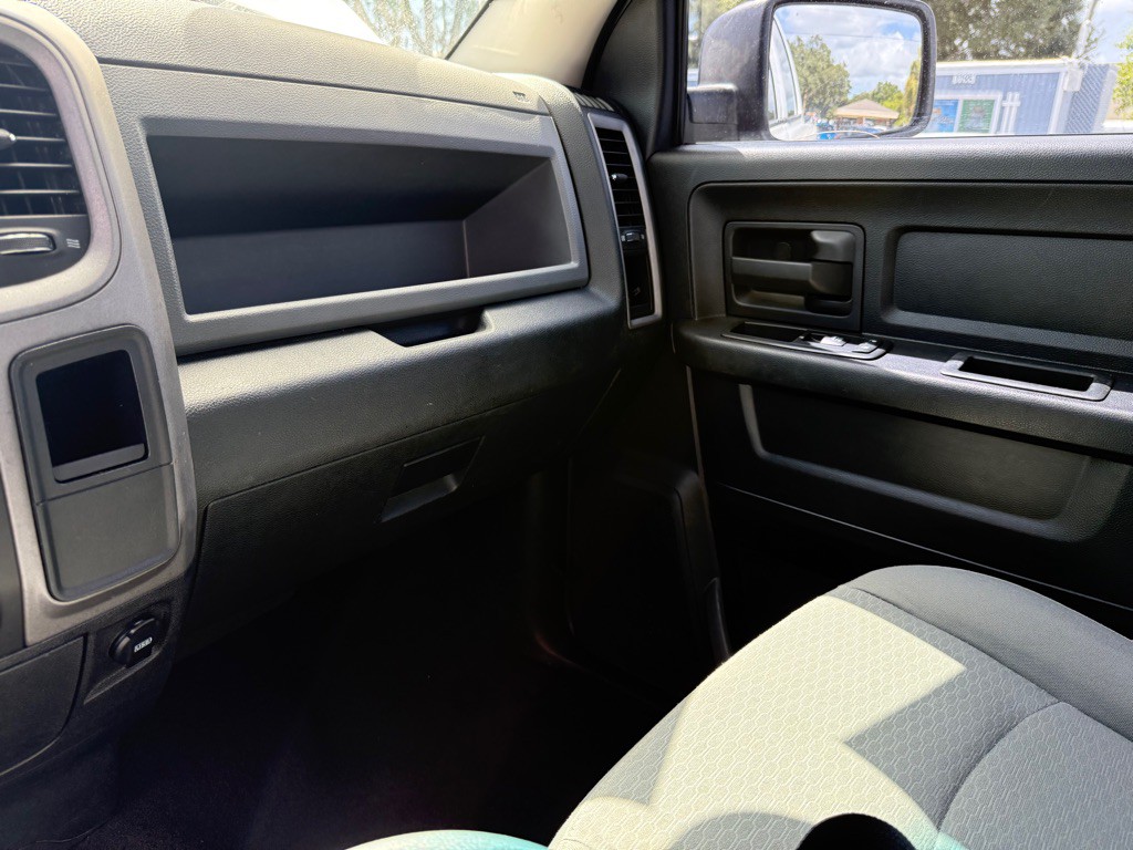 2014 RAM 1500 Image 15
