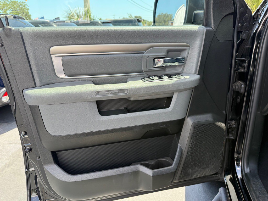 2020 RAM 1500 Image 8