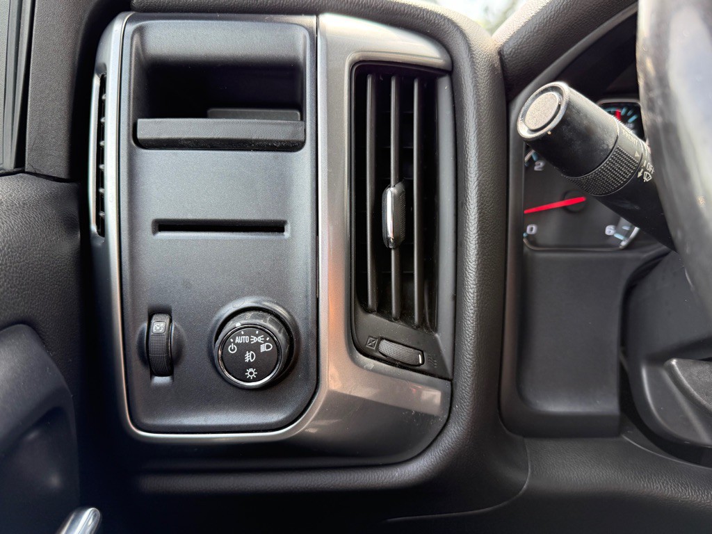 2014 Chevrolet Silverado 1500 Image 12