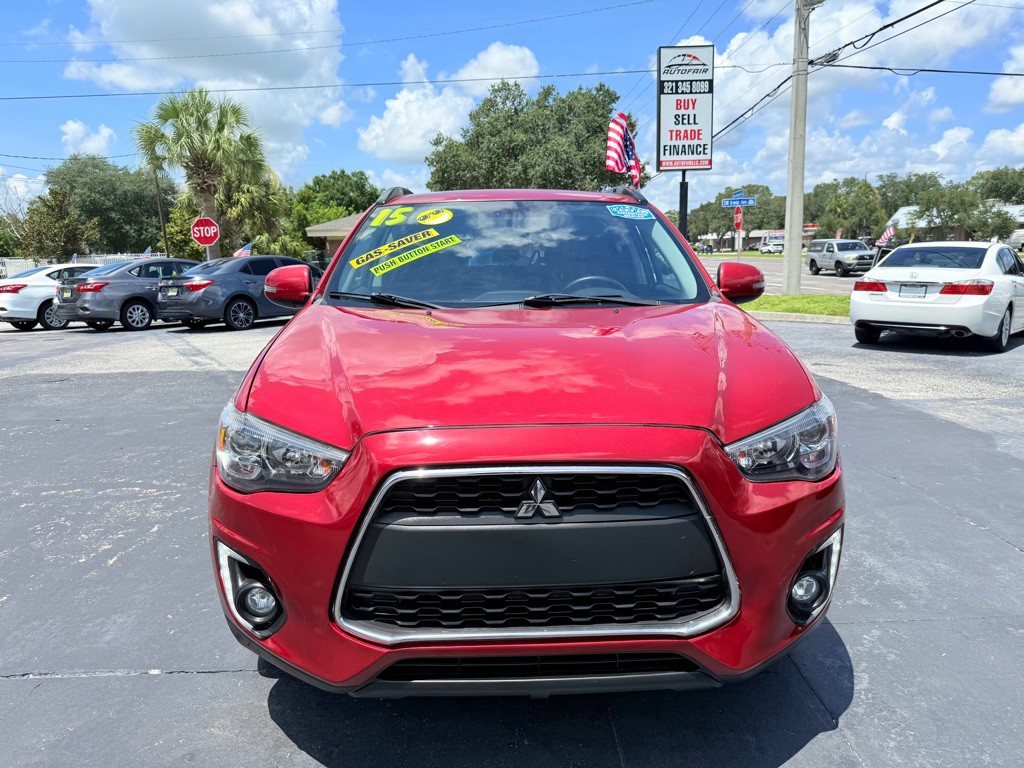 2015 Mitsubishi Outlander Image 2