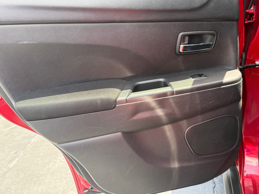 2015 Mitsubishi Outlander Image 22