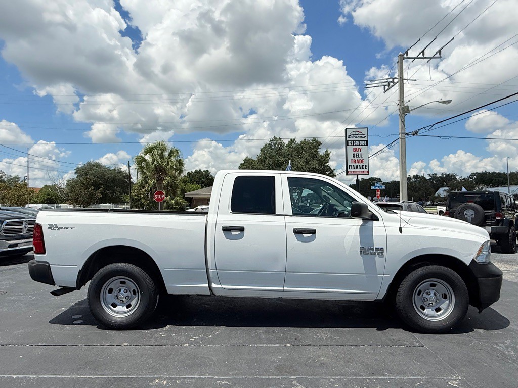 2017 RAM 1500 Image 3