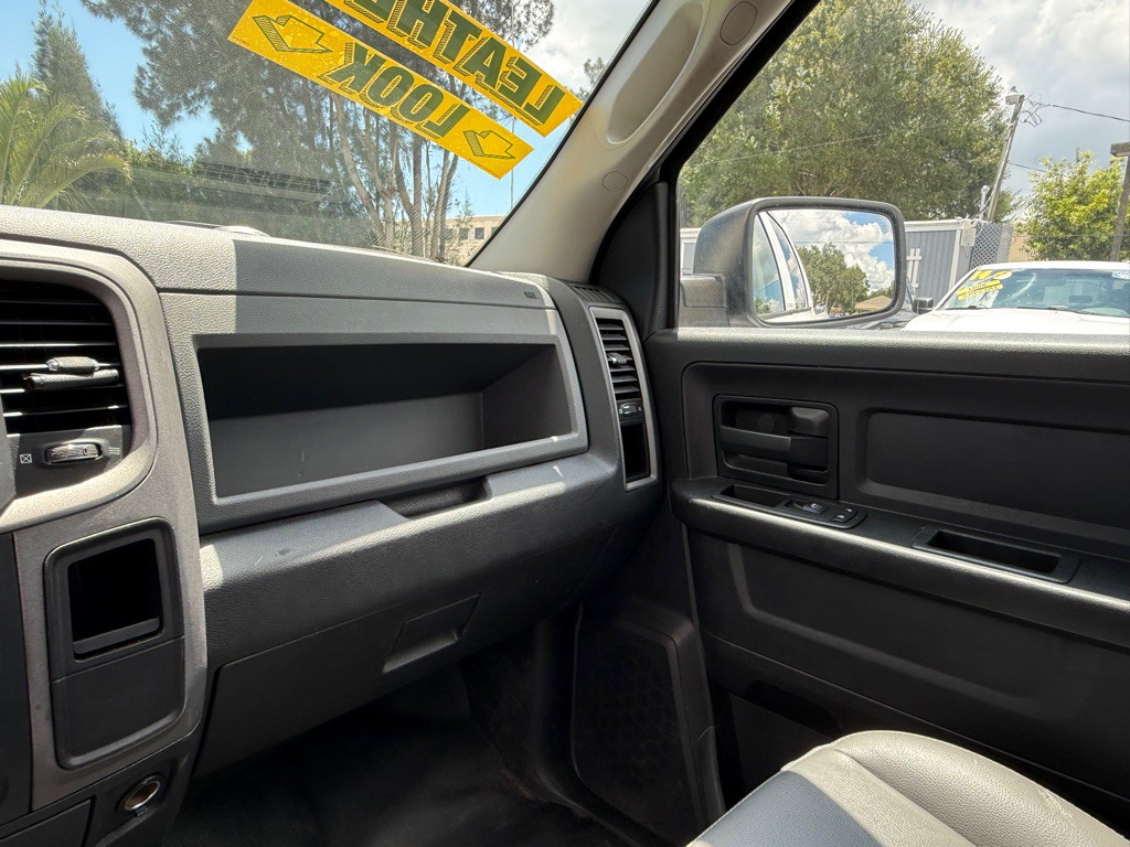 2017 RAM 1500 Image 12