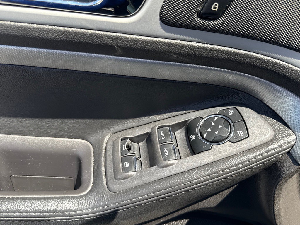 2012 Ford Explorer Image 9