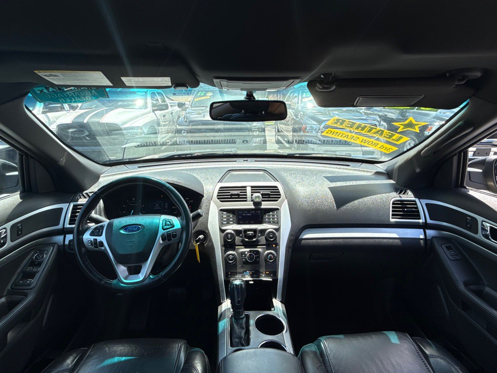 2012 Ford Explorer Image 21