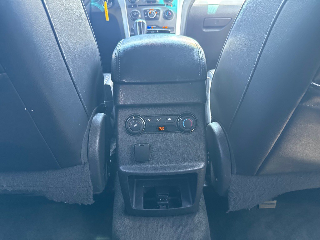 2012 Ford Explorer Image 24