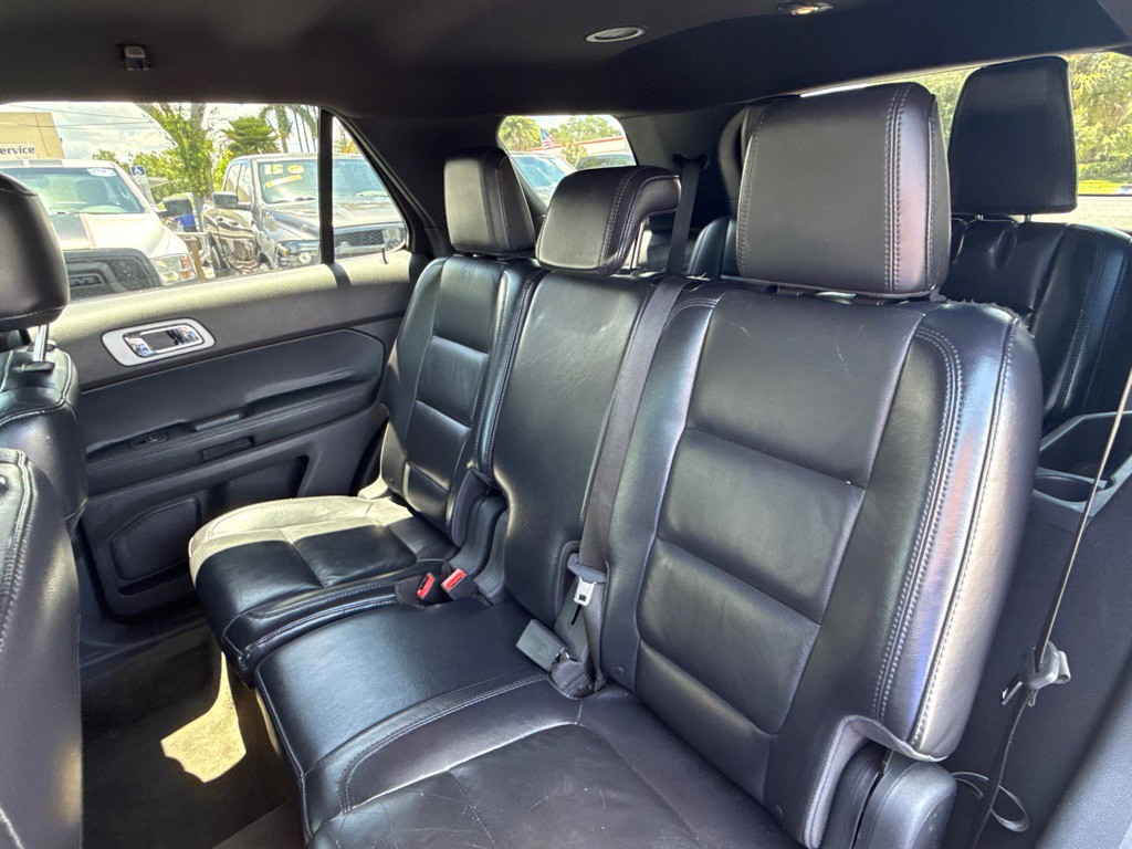 2012 Ford Explorer Image 25