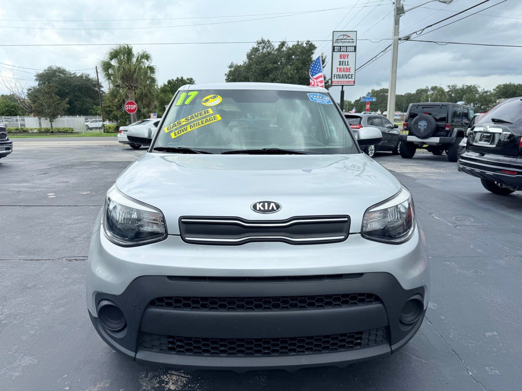 2017 Kia Soul Image 2