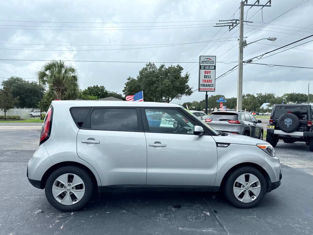 2017 Kia Soul Image 3