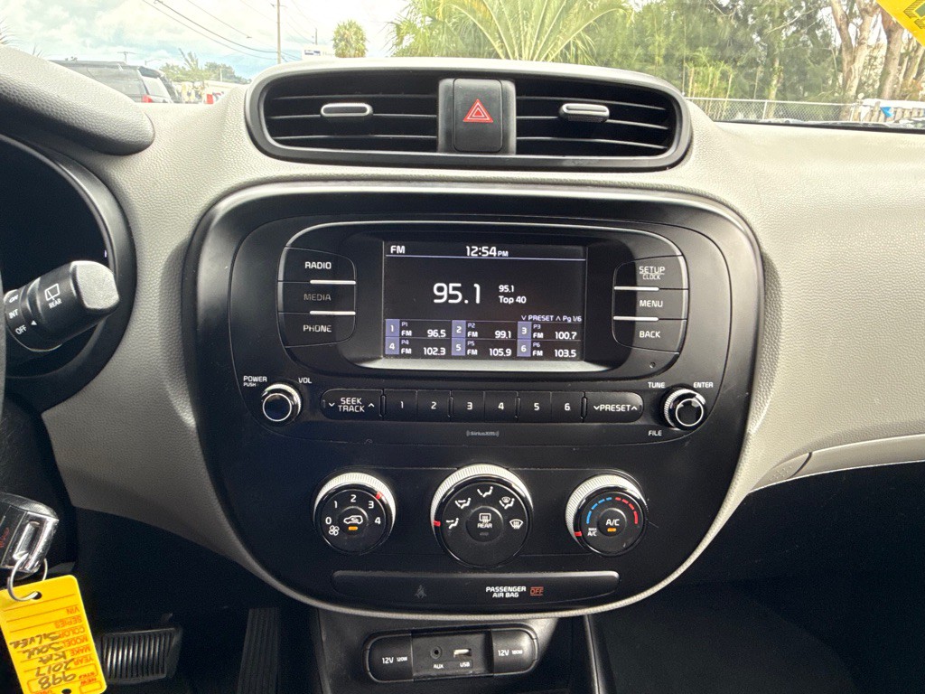 2017 Kia Soul Image 12