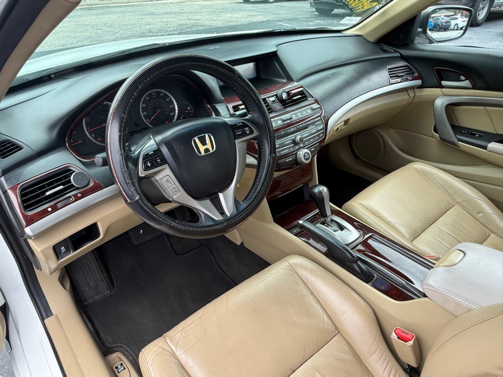 2011 Honda Accord Image 11