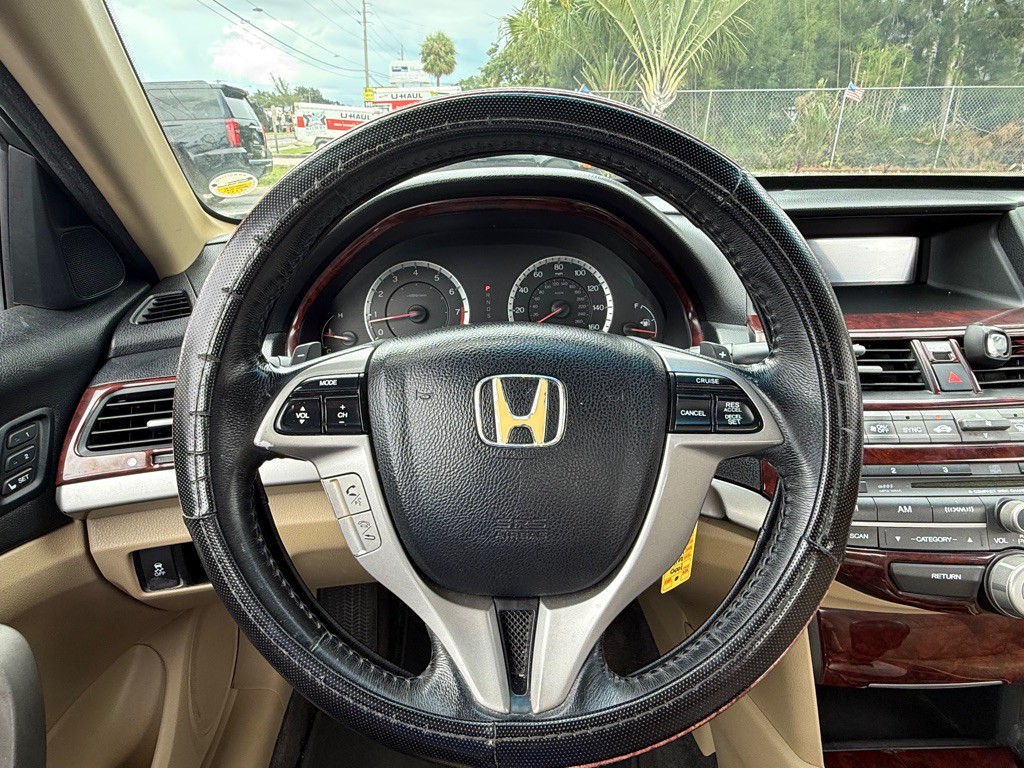 2011 Honda Accord Image 12