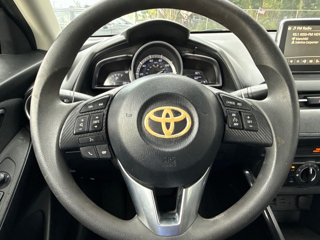 2018 Toyota Yaris Image 9
