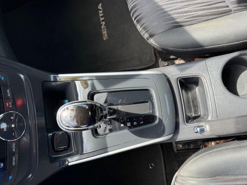 2018 Nissan Sentra Image 18