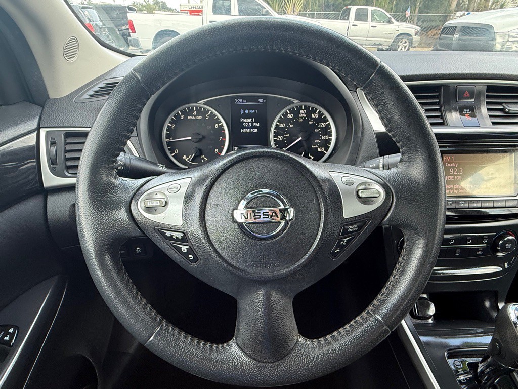 2016 Nissan Sentra Image 11