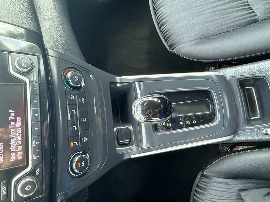 2016 Nissan Sentra Image 17