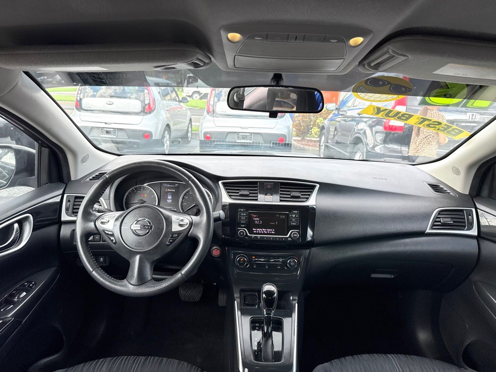 2016 Nissan Sentra Image 20