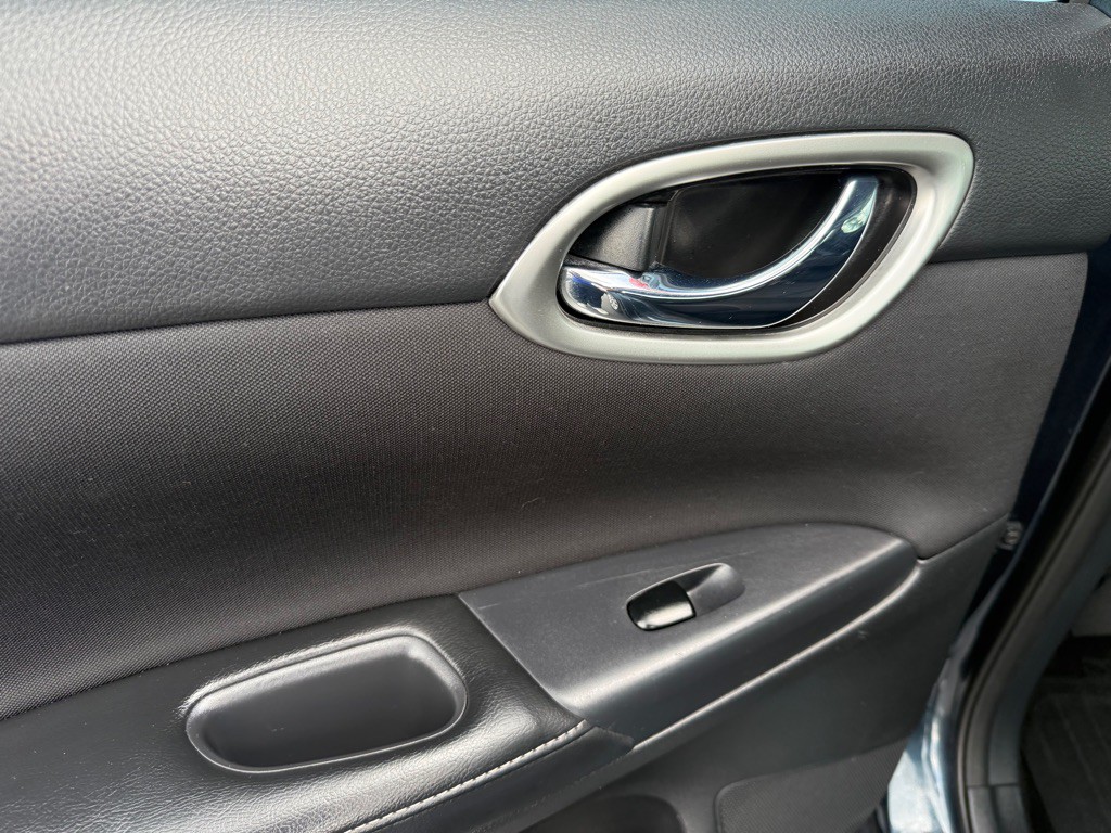 2016 Nissan Sentra Image 22