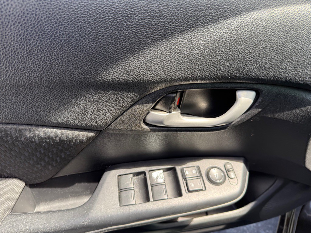 2014 Honda Civic Image 9