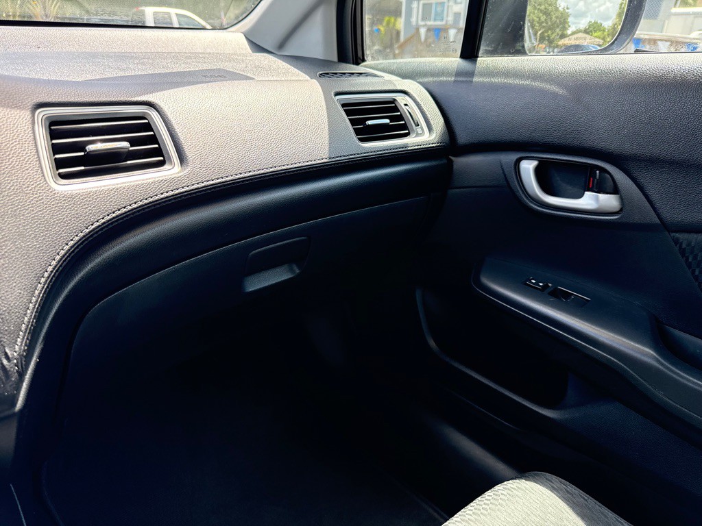 2014 Honda Civic Image 18