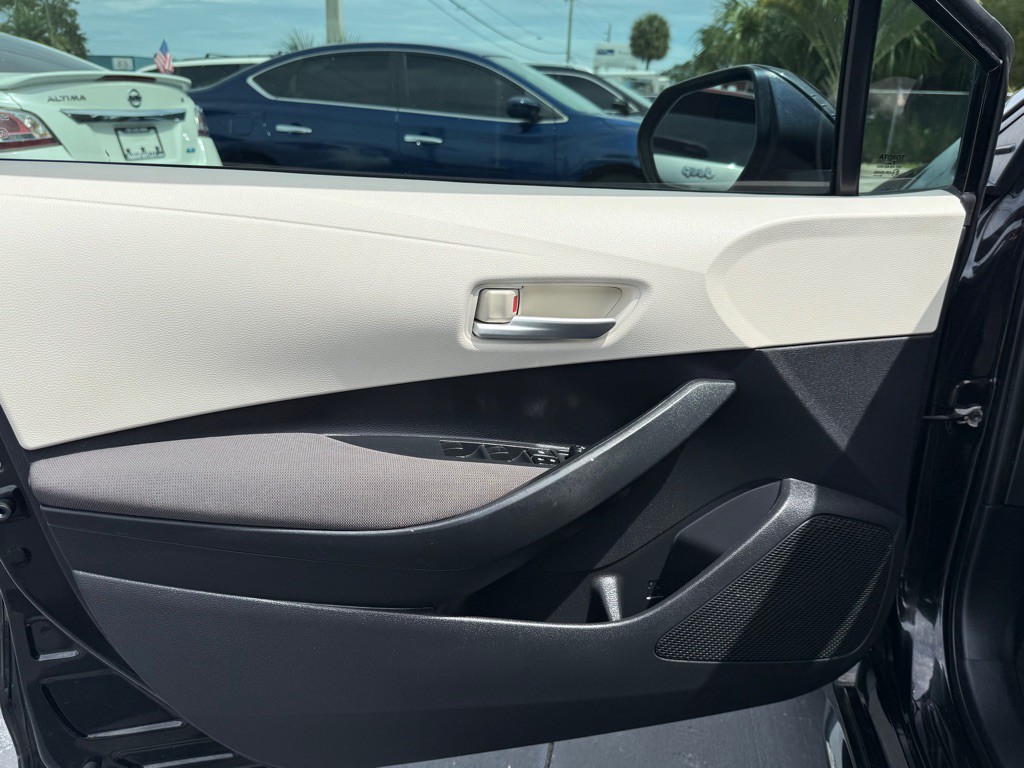 2020 Toyota Corolla Image 8