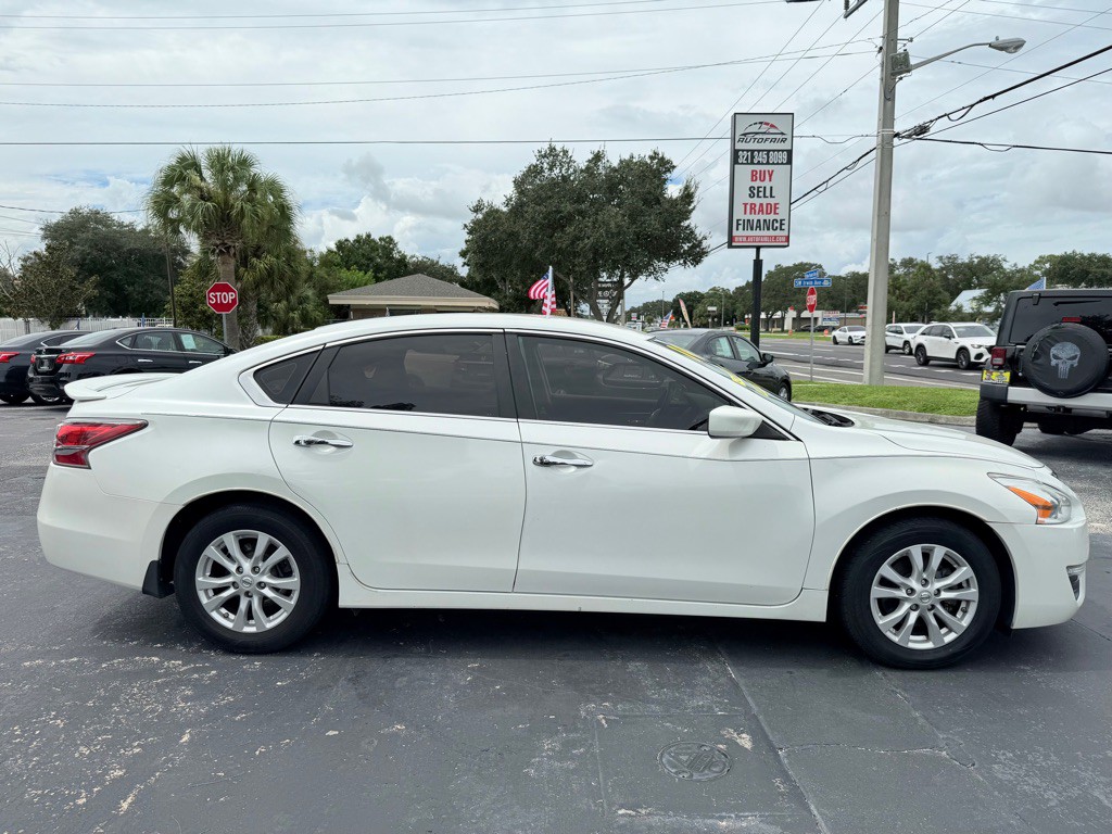 2014 Nissan Altima Image 3