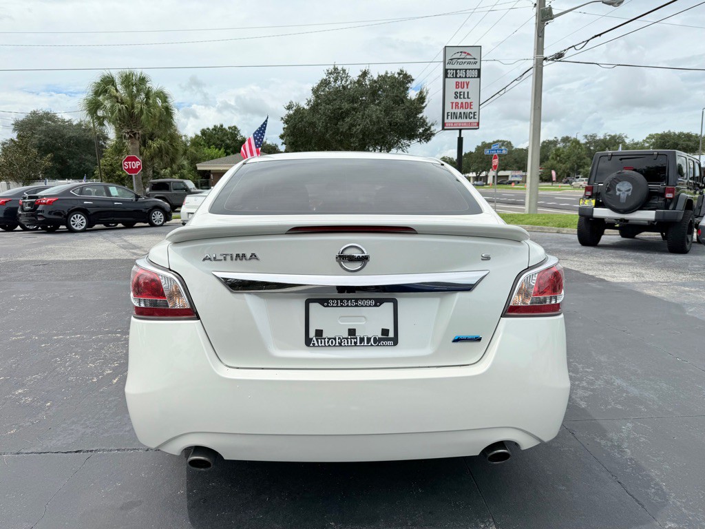 2014 Nissan Altima Image 5