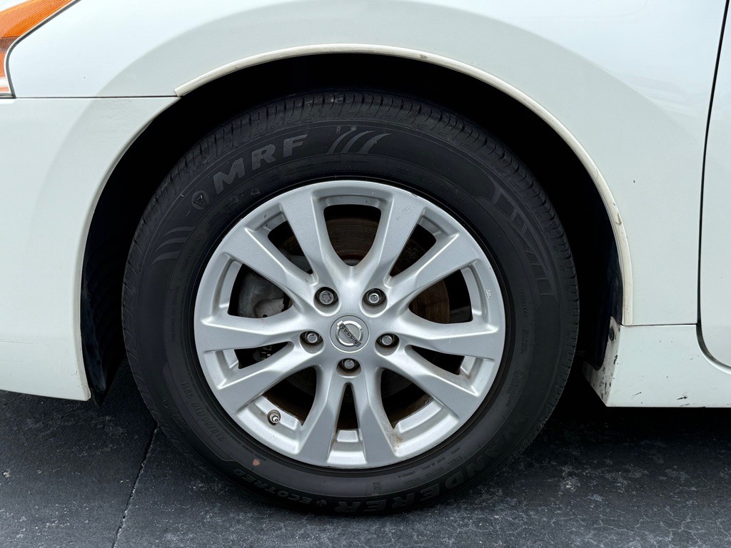2014 Nissan Altima Image 23