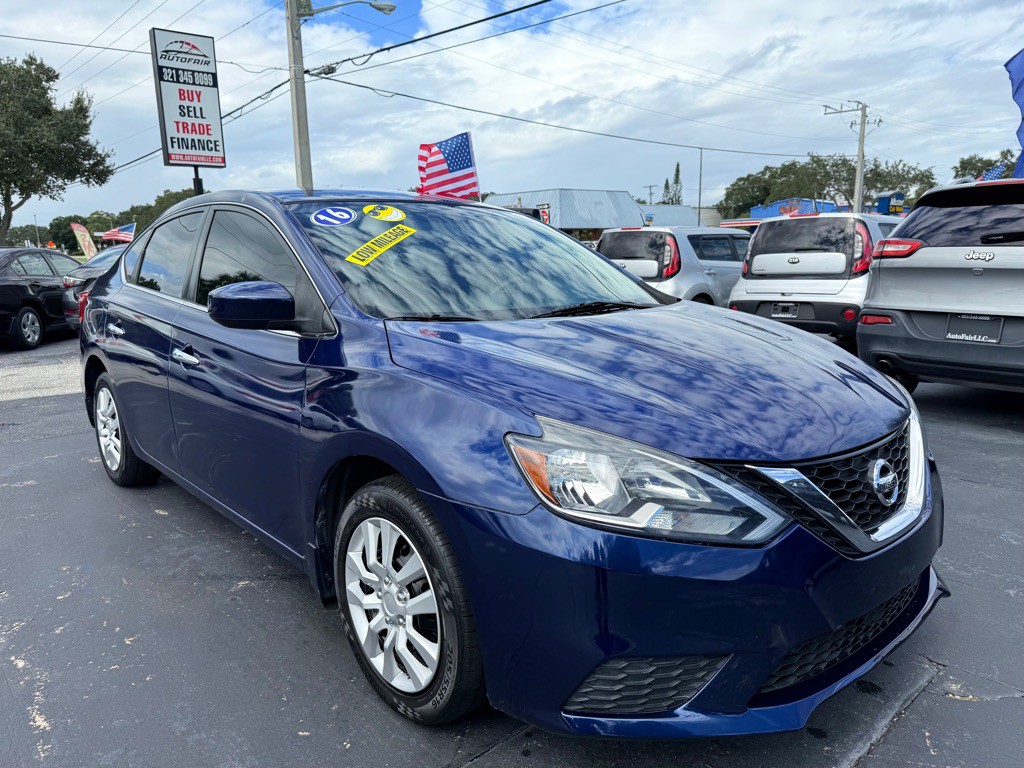 2016 Nissan Sentra Image 1