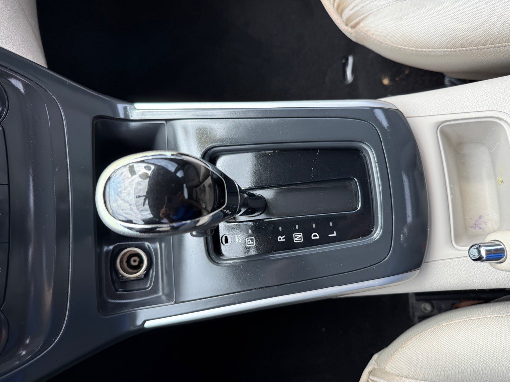2016 Nissan Sentra Image 15