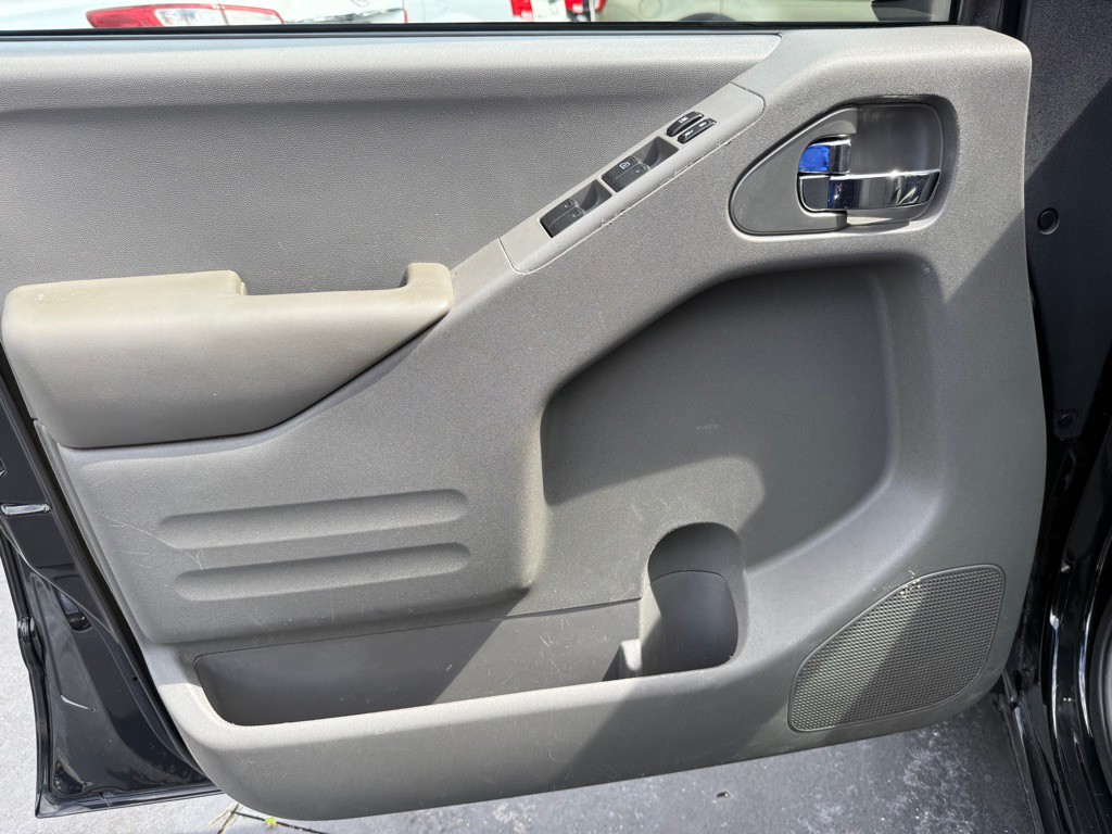 2020 Nissan Frontier Image 7