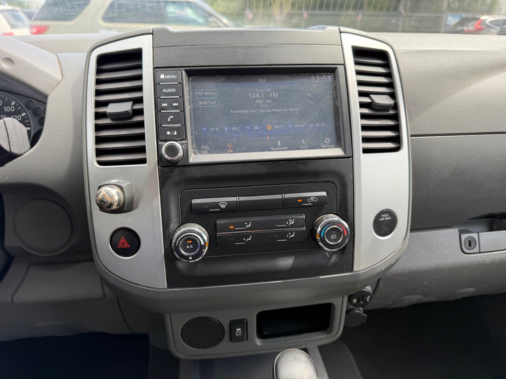 2020 Nissan Frontier Image 13