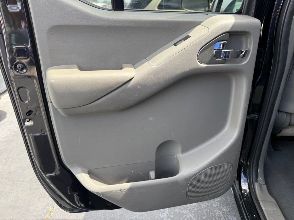 2020 Nissan Frontier Image 22