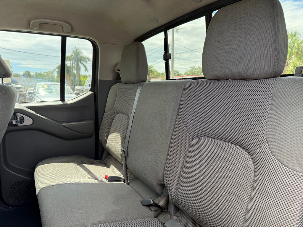 2020 Nissan Frontier Image 23