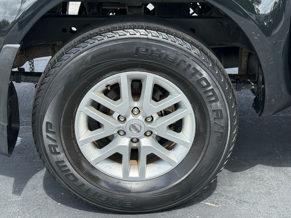 2020 Nissan Frontier Image 25