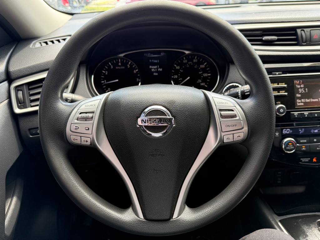2015 Nissan Rogue Image 12