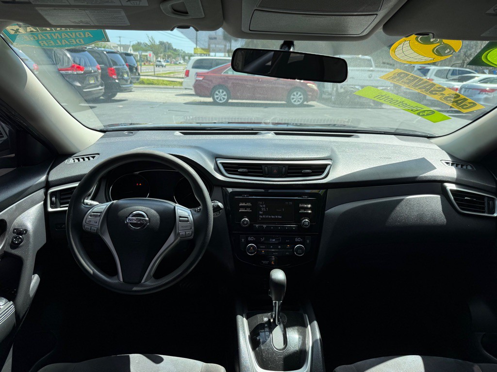 2015 Nissan Rogue Image 21